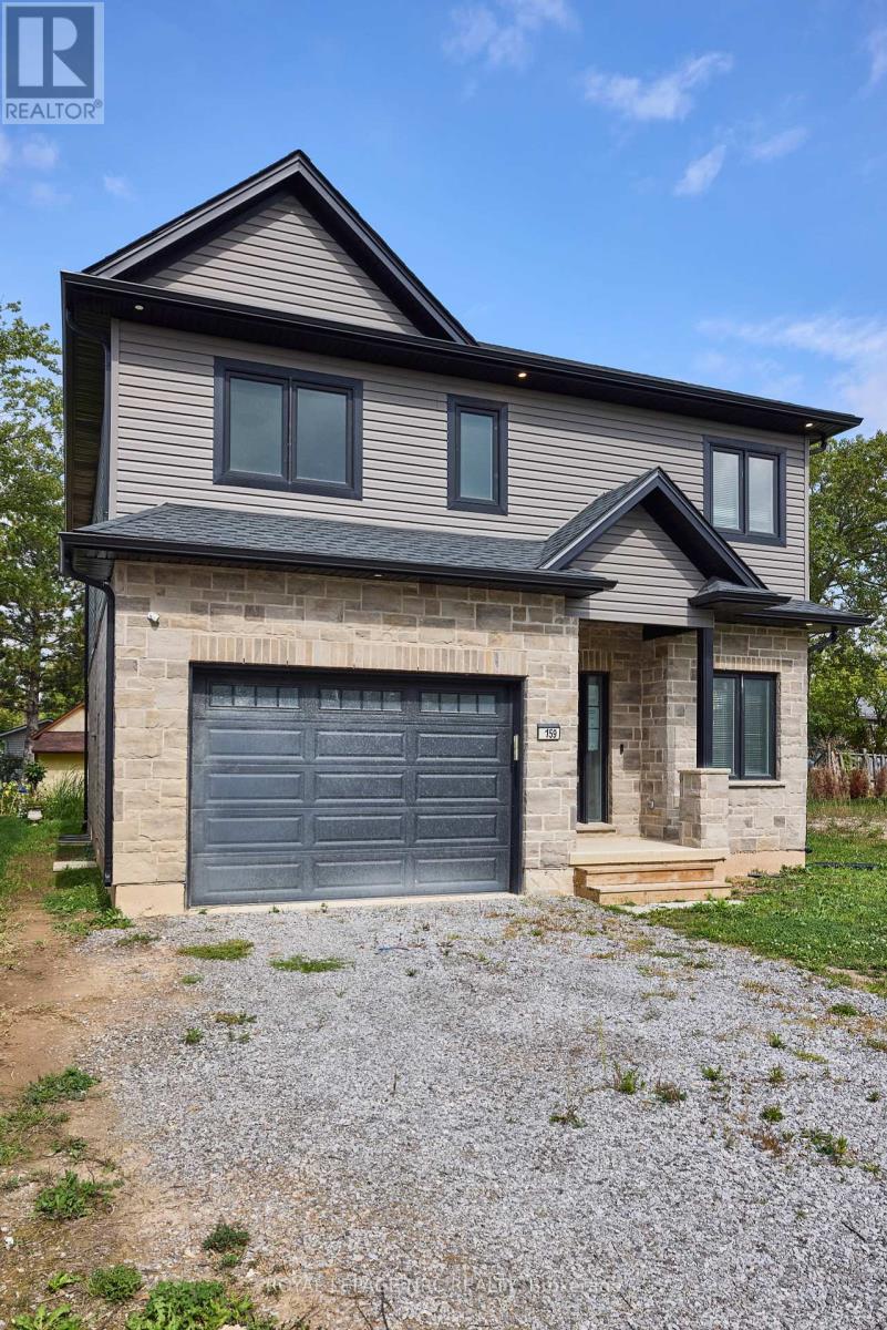 159 Hodgkins Avenue, Thorold, Ontario  L2V 0M6 - Photo 3 - X12428307