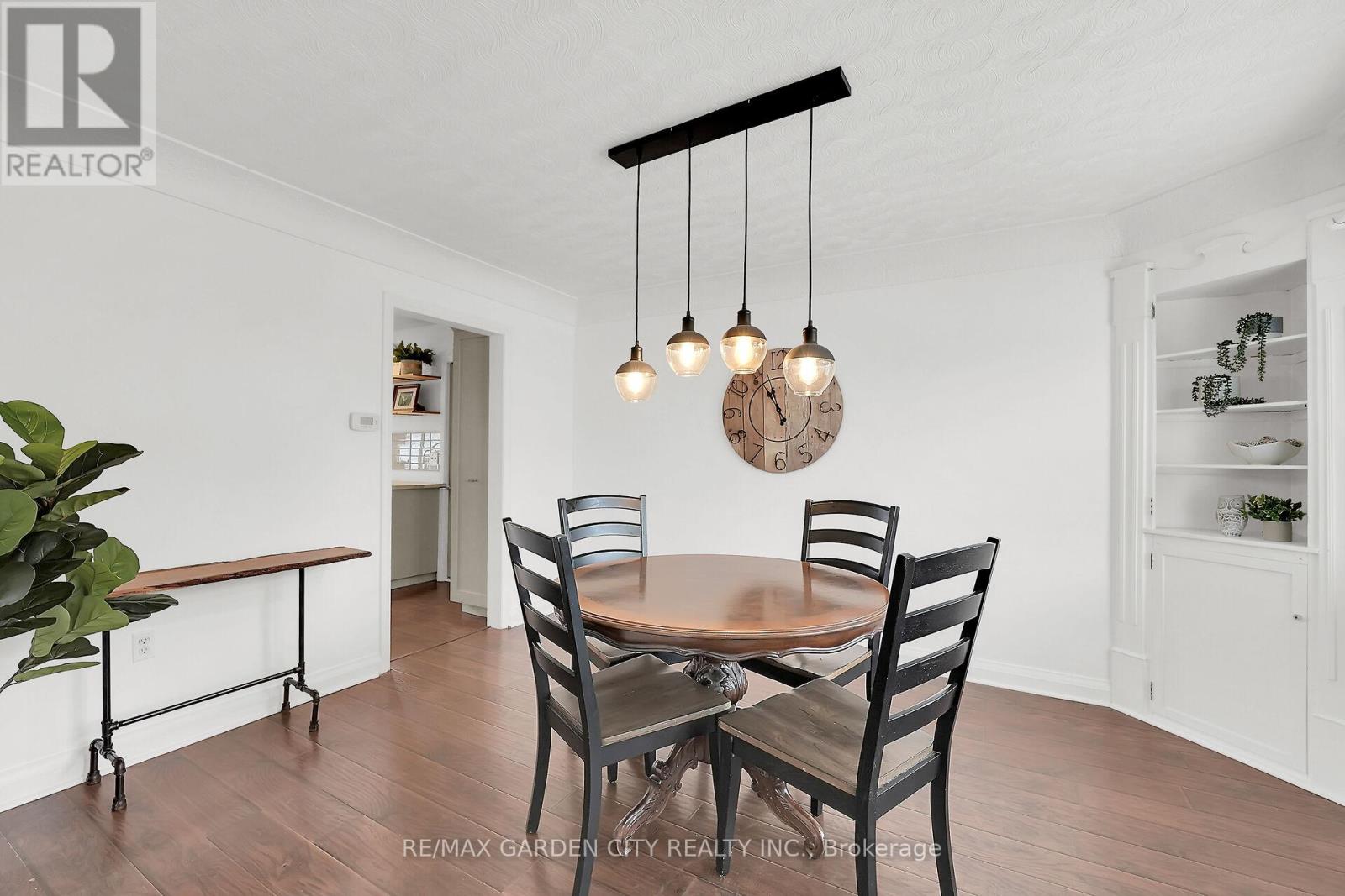 5124 Canborough Road, West Lincoln, Ontario  L0R 2J0 - Photo 16 - X12428326