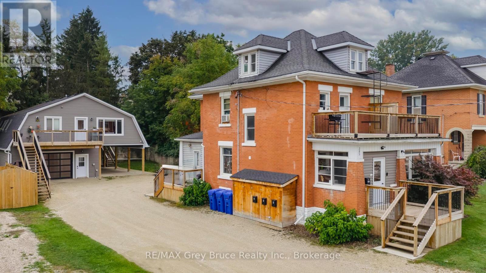 289 9th Street, Hanover, Ontario  N4N 1L3 - Photo 1 - X12428184