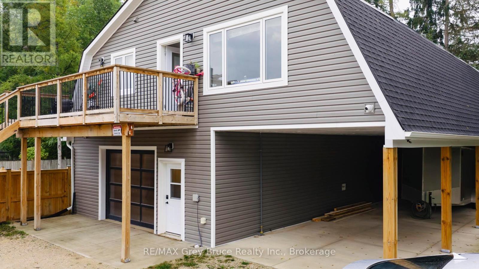 289 9th Street, Hanover, Ontario  N4N 1L3 - Photo 15 - X12428184