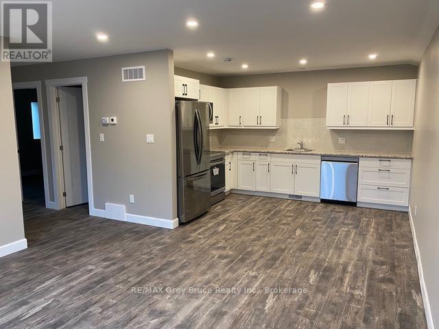 289 9th Street, Hanover, Ontario  N4N 1L3 - Photo 22 - X12428184