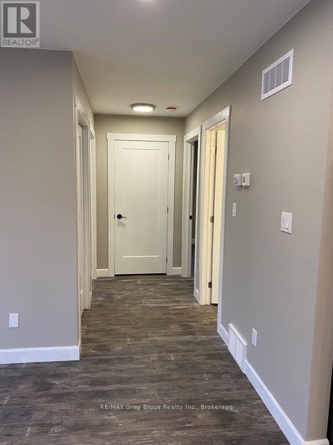 289 9th Street, Hanover, Ontario  N4N 1L3 - Photo 23 - X12428184