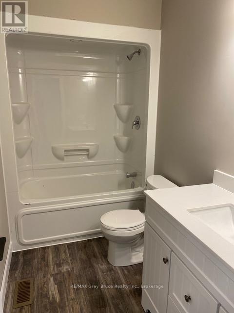 289 9th Street, Hanover, Ontario  N4N 1L3 - Photo 25 - X12428184