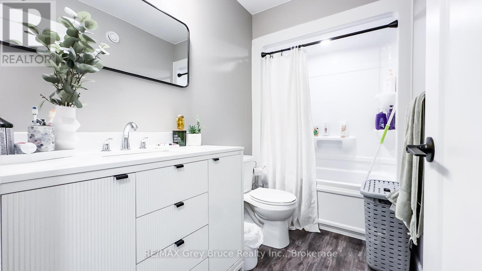 289 9th Street, Hanover, Ontario  N4N 1L3 - Photo 29 - X12428184