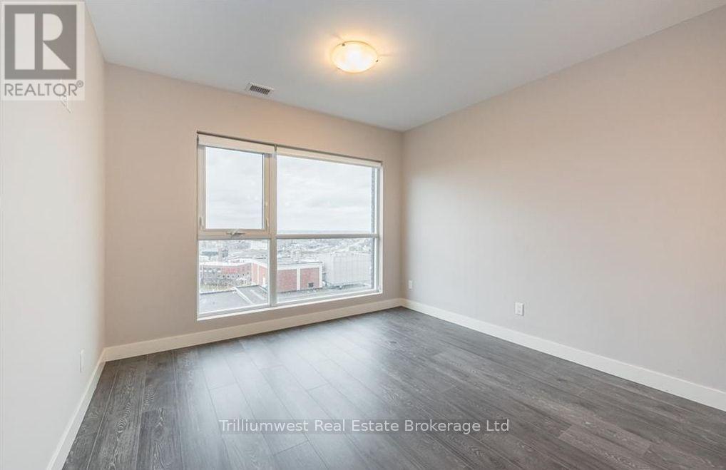 1 Victoria Street, Kitchener, Ontario  N2G 1C2 - Photo 2 - X12428272