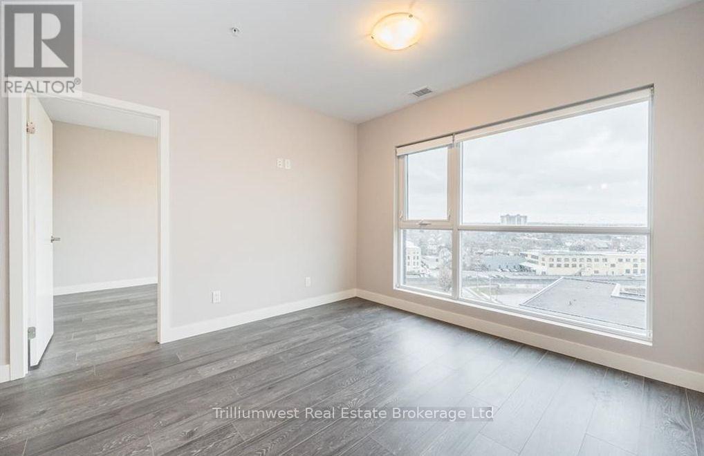 1 Victoria Street, Kitchener, Ontario  N2G 1C2 - Photo 3 - X12428272