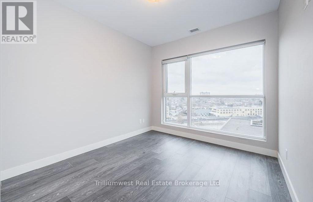 1 Victoria Street, Kitchener, Ontario  N2G 1C2 - Photo 7 - X12428272