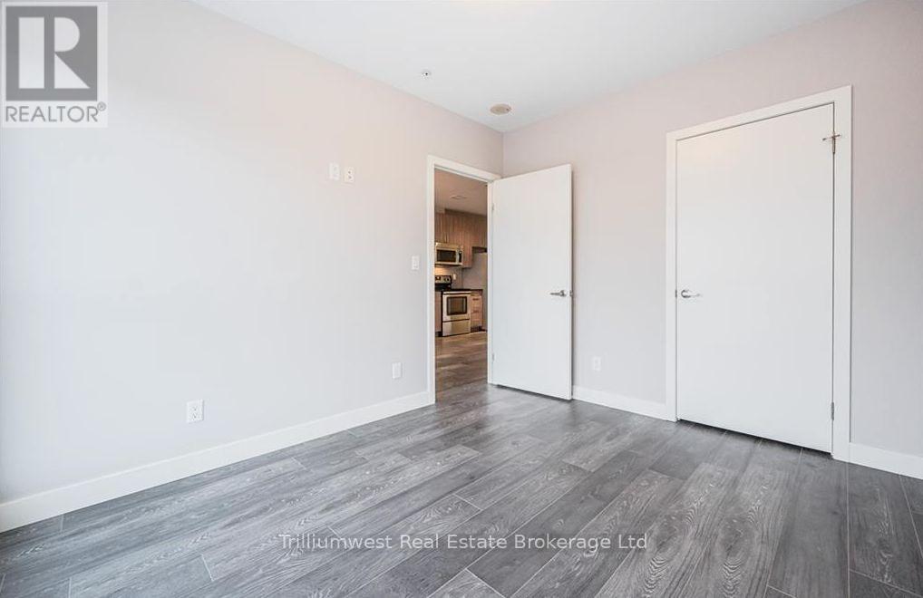 1 Victoria Street, Kitchener, Ontario  N2G 1C2 - Photo 9 - X12428272