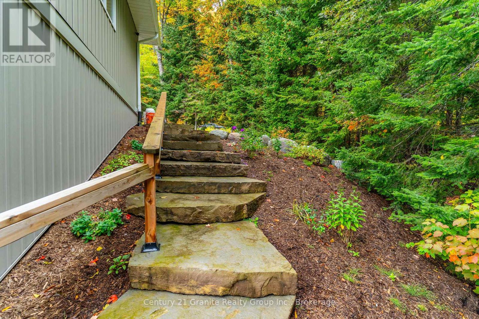 1246 Grace River Road, Dysart Et Al, Ontario  K0L 1M1 - Photo 37 - X12428297
