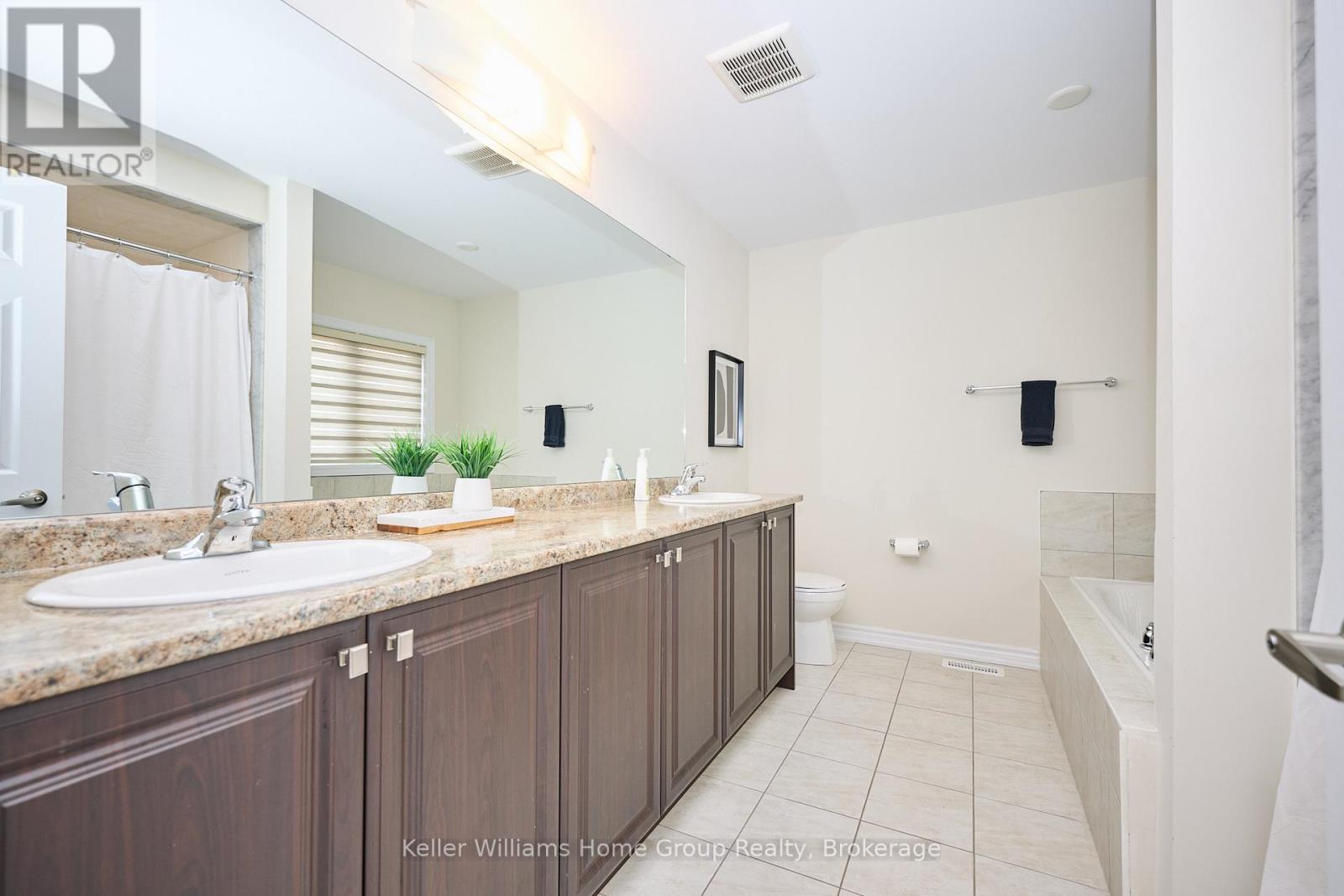 70 Concord Drive, Thorold, Ontario  L2E 6S4 - Photo 23 - X12428308