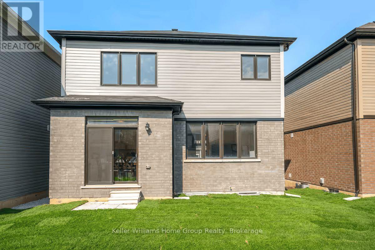 70 Concord Drive, Thorold, Ontario  L2E 6S4 - Photo 35 - X12428308