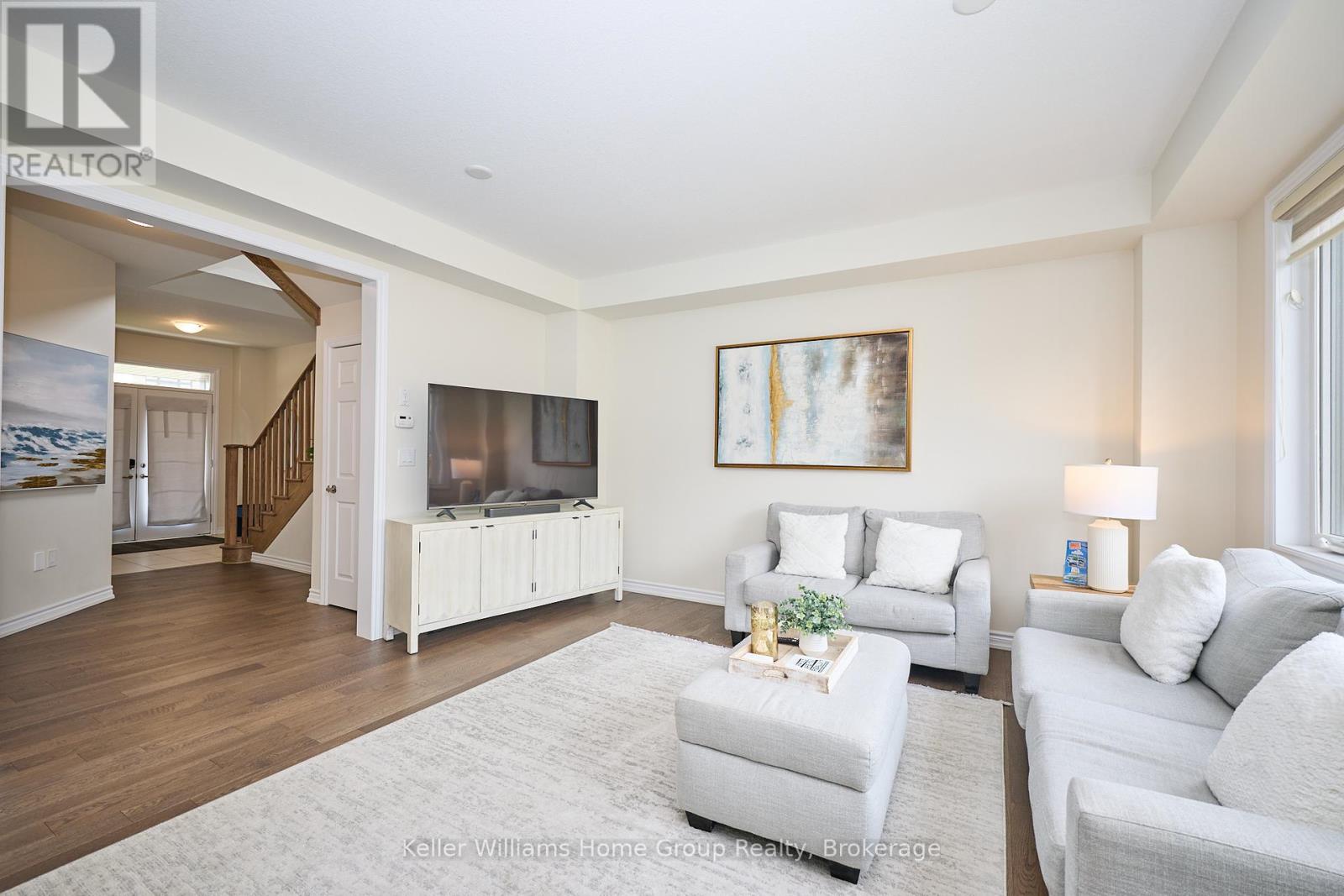 70 Concord Drive, Thorold, Ontario  L2E 6S4 - Photo 8 - X12428308