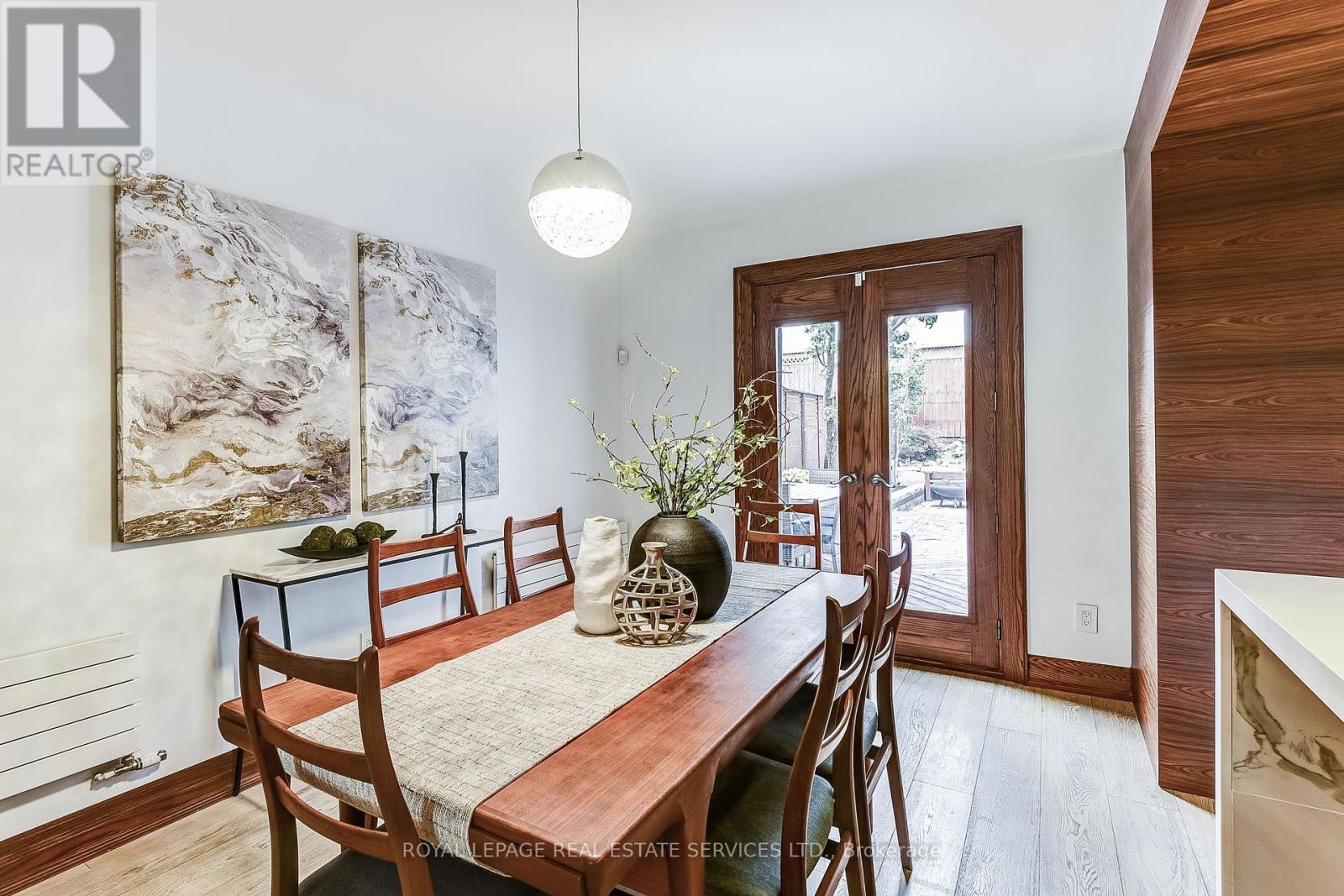 16 Larkin Avenue, Toronto, Ontario  M6S 1L8 - Photo 13 - W12428092