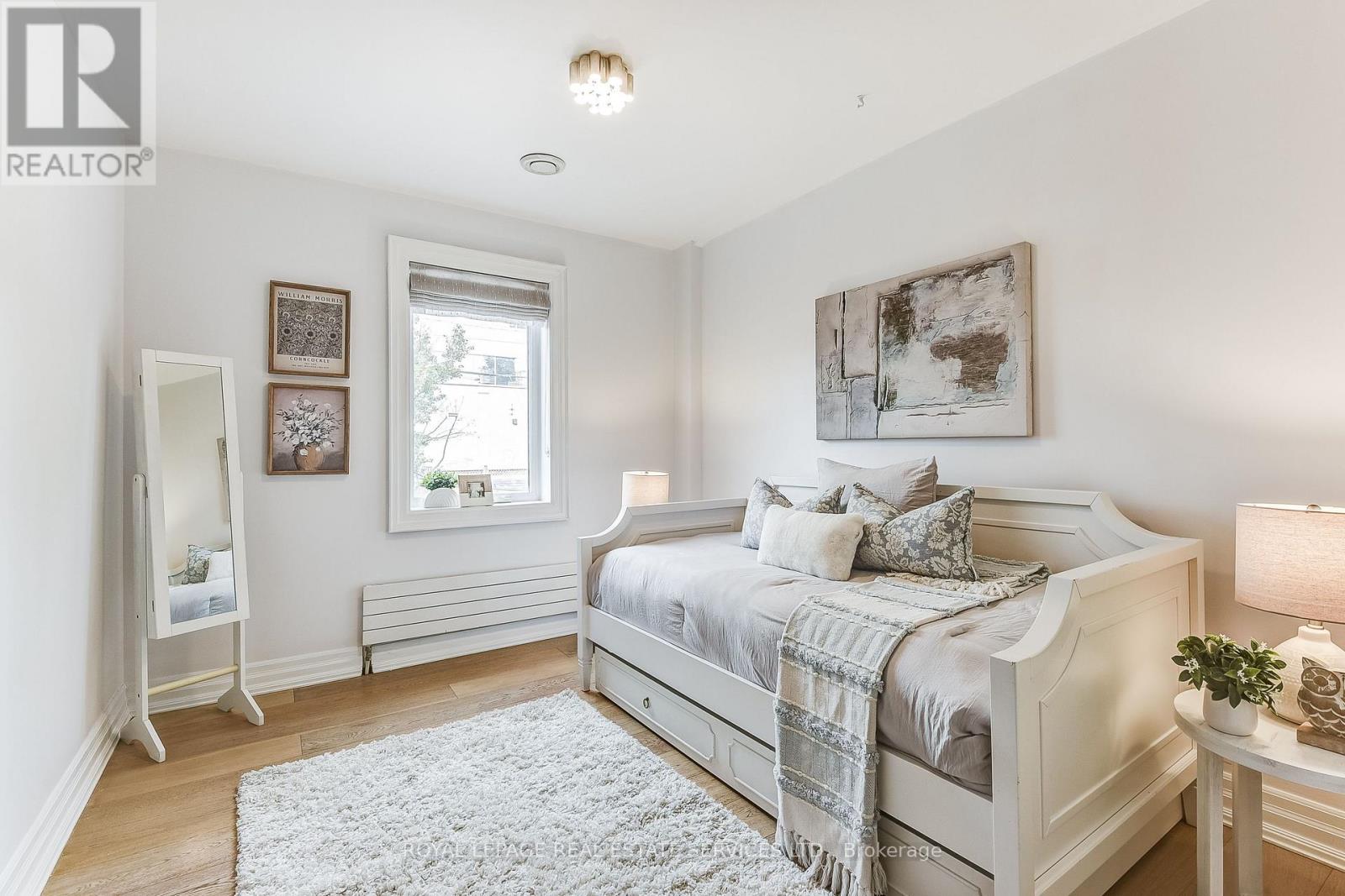 16 Larkin Avenue, Toronto, Ontario  M6S 1L8 - Photo 23 - W12428092