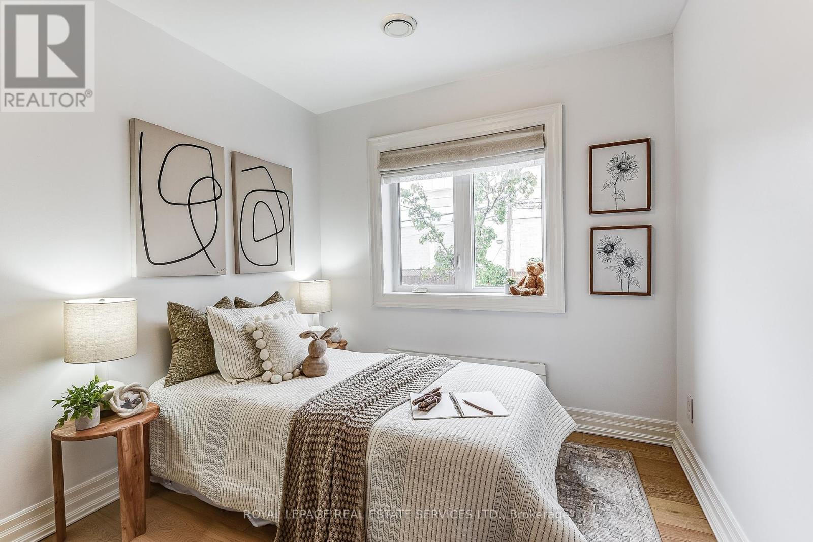 16 Larkin Avenue, Toronto, Ontario  M6S 1L8 - Photo 31 - W12428092