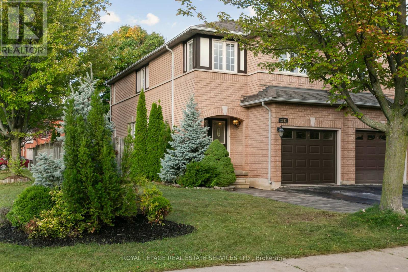 2193 Shorncliffe Boulevard, Oakville, Ontario  L6M 3X2 - Photo 1 - W12428100