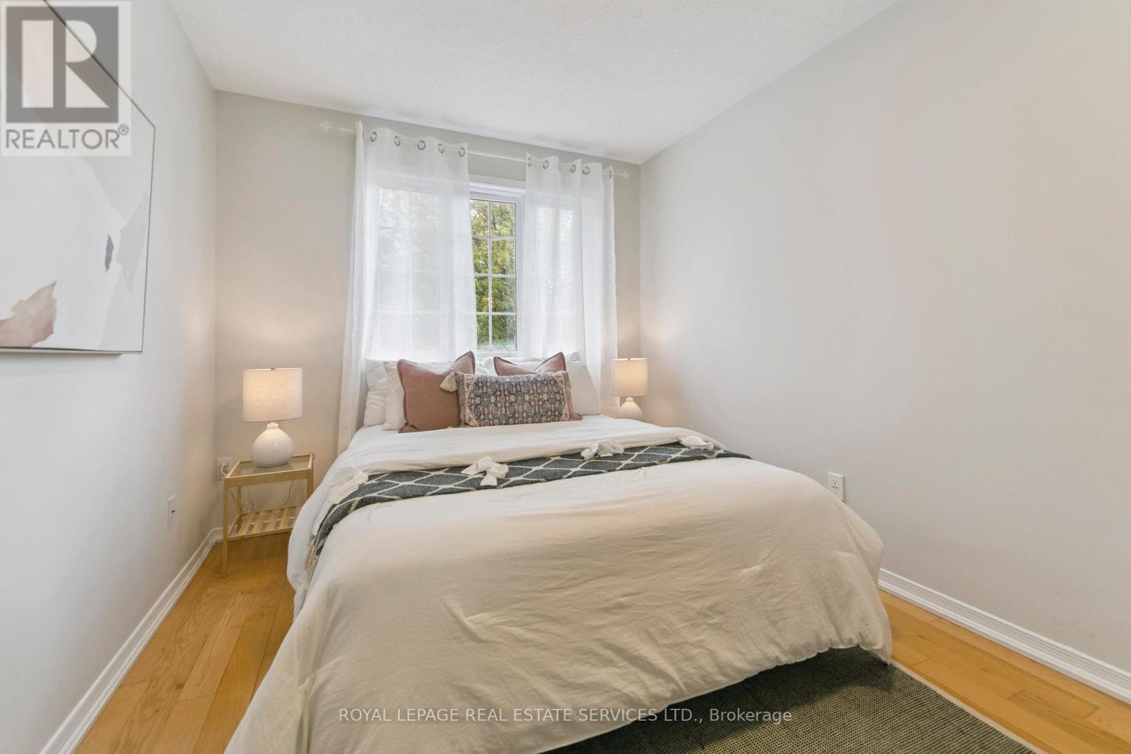 2193 Shorncliffe Boulevard, Oakville, Ontario  L6M 3X2 - Photo 16 - W12428100