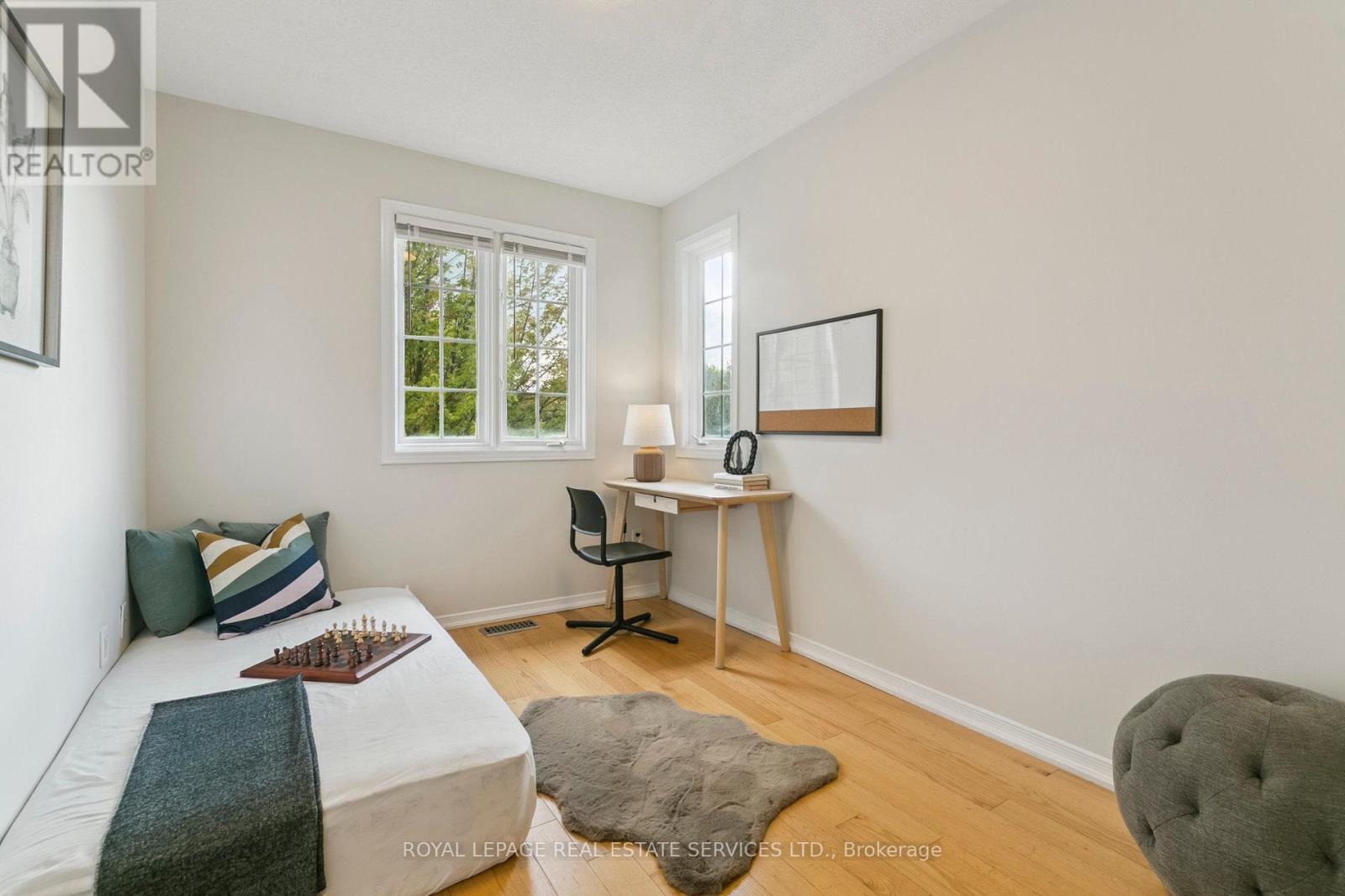 2193 Shorncliffe Boulevard, Oakville, Ontario  L6M 3X2 - Photo 17 - W12428100
