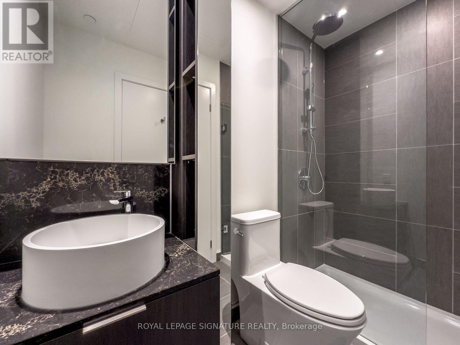 1803 - 28 Ann Street, Mississauga, Ontario  L5G 0E1 - Photo 16 - W12428123