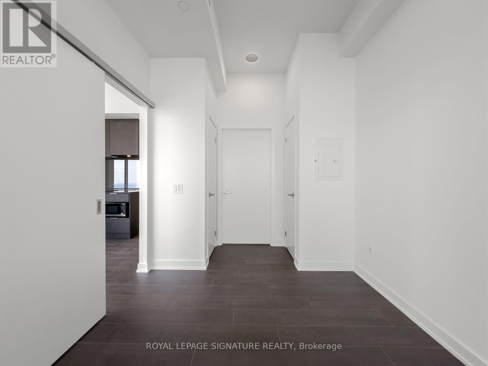 1803 - 28 Ann Street, Mississauga, Ontario  L5G 0E1 - Photo 5 - W12428123