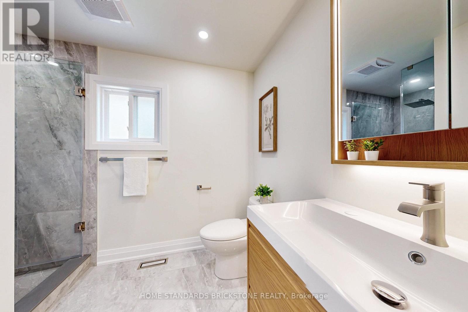 460 Aspen Forest Drive, Oakville, Ontario  L6J 6H6 - Photo 25 - W12428133