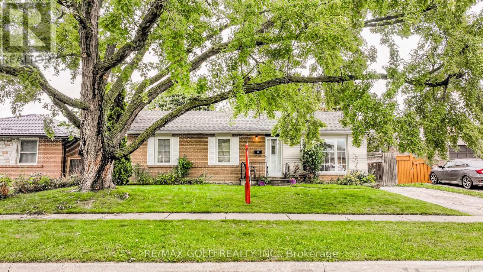 41 ABERDEEN CRESCENT, Brampton, Ontario