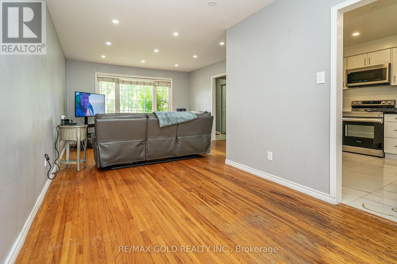 41 Aberdeen Crescent, Brampton, Ontario  L6T 2P8 - Photo 10 - W12428144