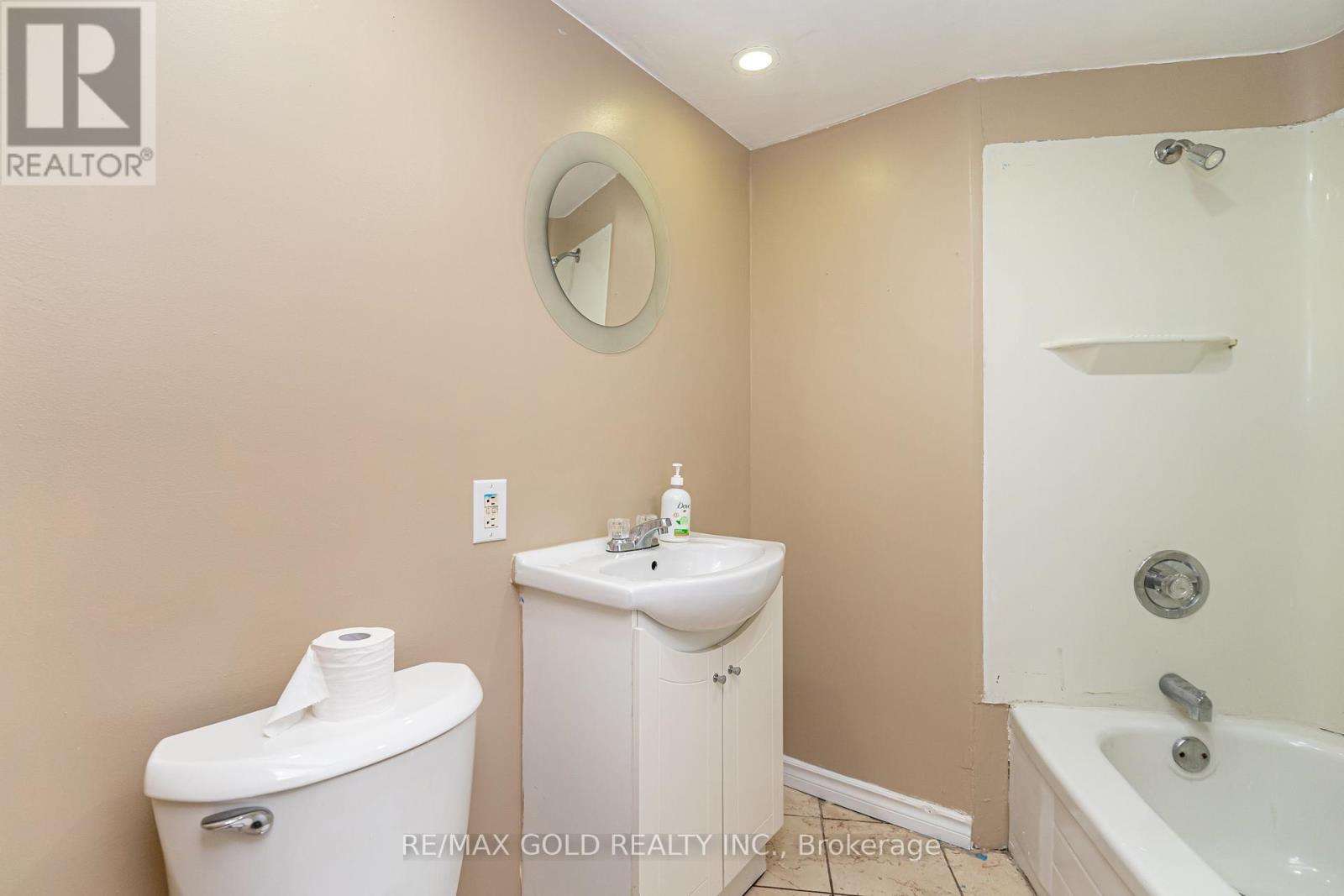41 Aberdeen Crescent, Brampton, Ontario  L6T 2P8 - Photo 34 - W12428144