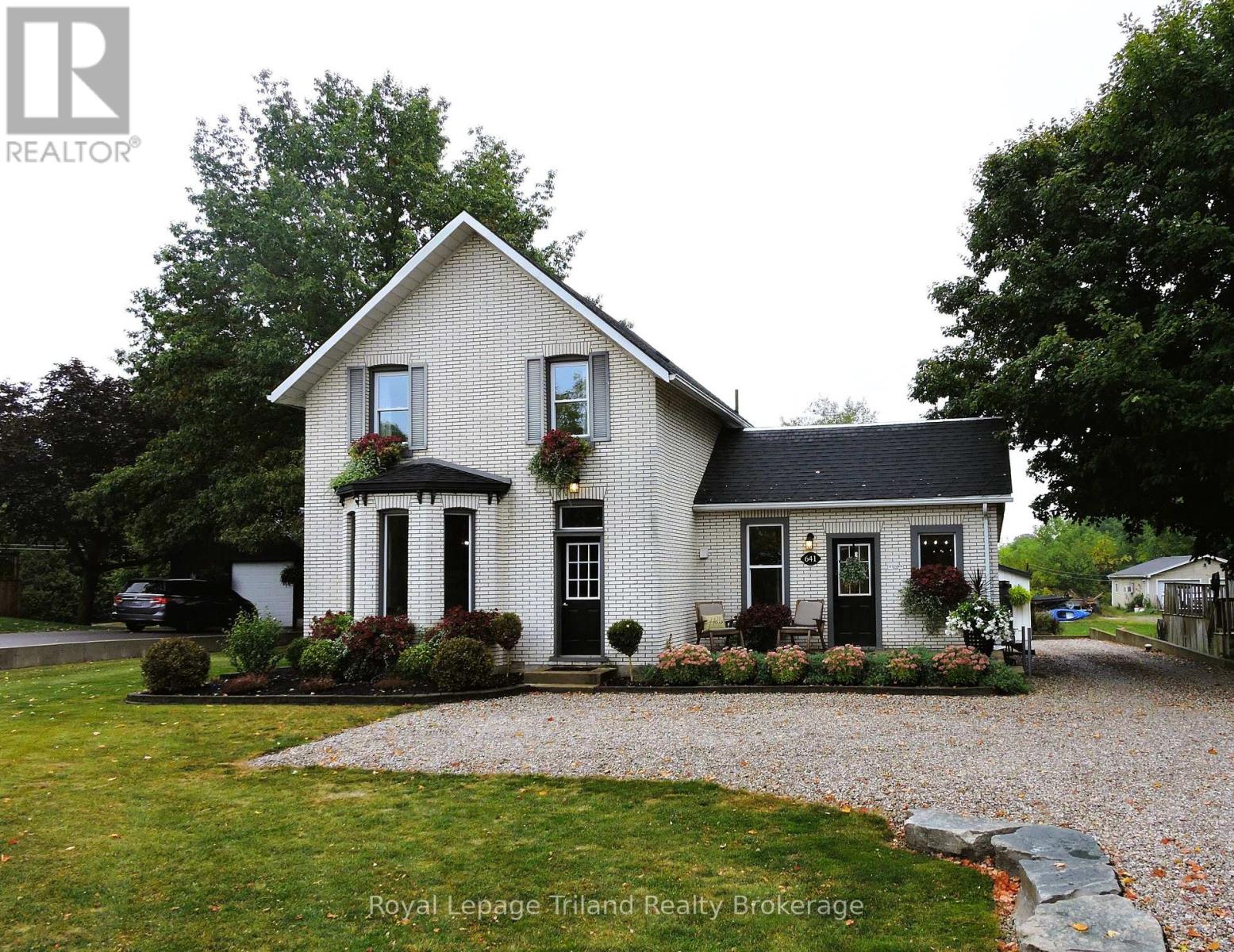 641 Main Street N, Norwich, Ontario  N0J 1C0 - Photo 1 - X12428291