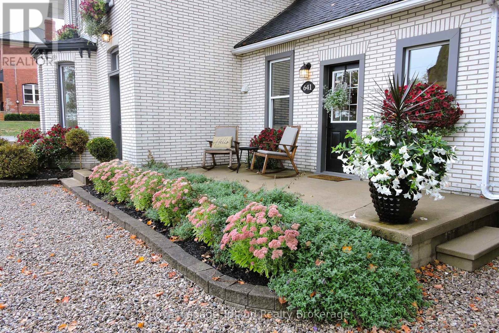 641 Main Street N, Norwich, Ontario  N0J 1C0 - Photo 2 - X12428291