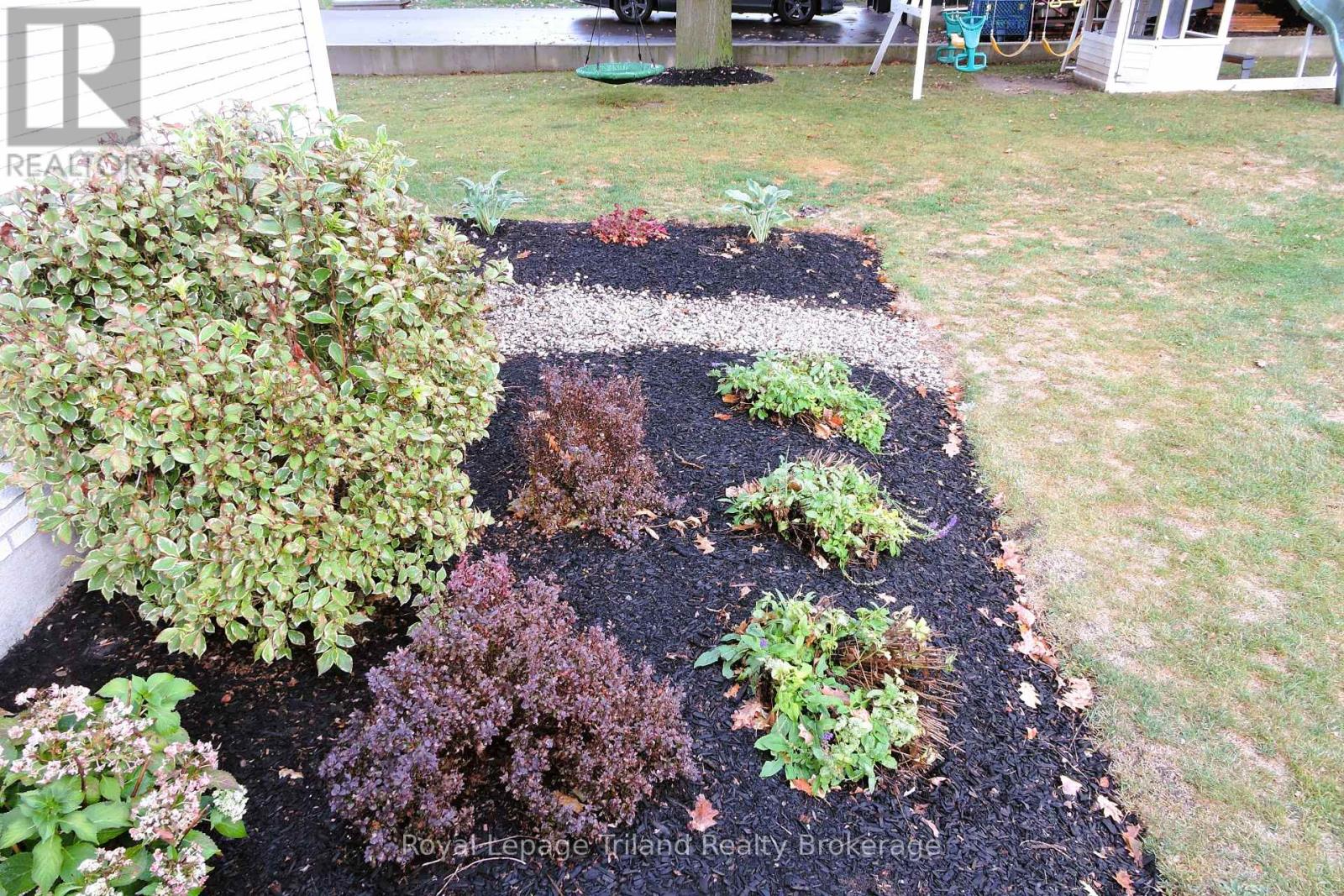 641 Main Street N, Norwich, Ontario  N0J 1C0 - Photo 33 - X12428291