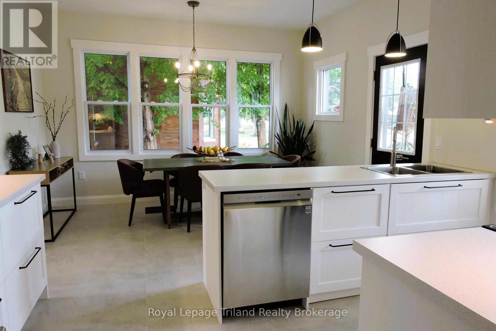 641 Main Street N, Norwich, Ontario  N0J 1C0 - Photo 6 - X12428291