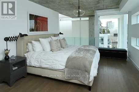 709 - 75 Portland Street, Toronto, Ontario  M5V 2M9 - Photo 8 - C12425571