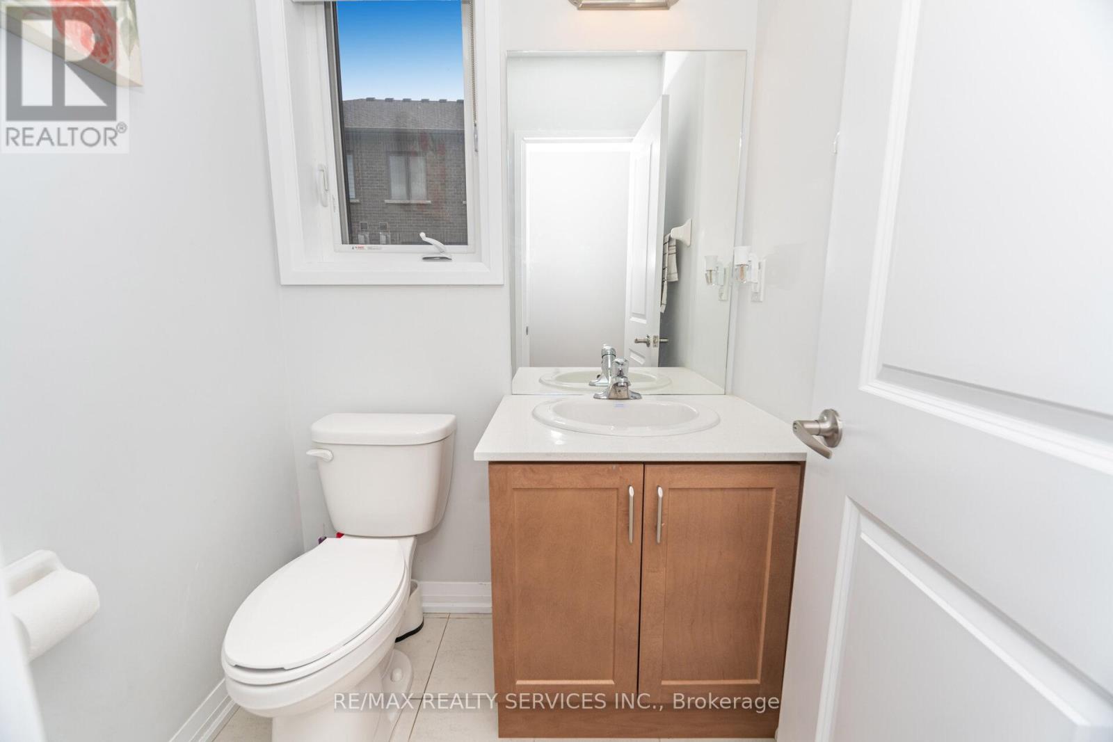 839 Sobeski Avenue, Woodstock, Ontario  N4T 0P2 - Photo 24 - X12428074