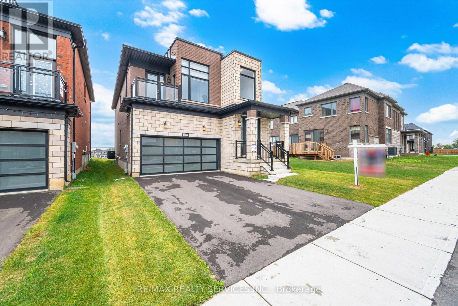 839 Sobeski Avenue, Woodstock, Ontario  N4T 0P2 - Photo 4 - X12428074