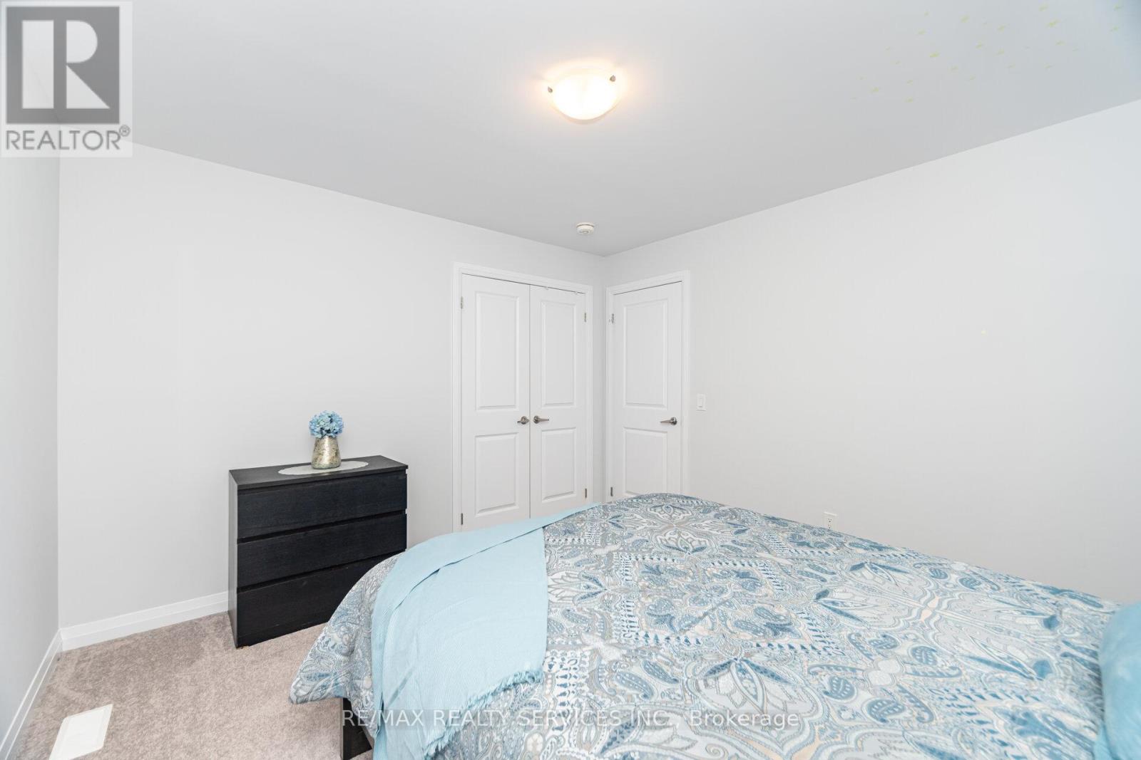 839 Sobeski Avenue, Woodstock, Ontario  N4T 0P2 - Photo 41 - X12428074