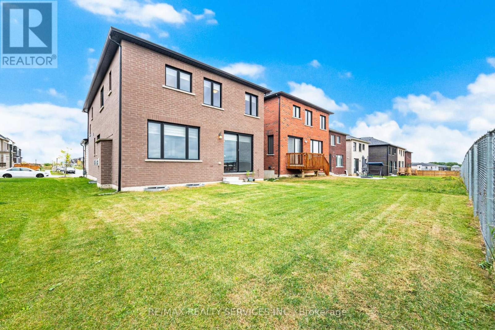 839 Sobeski Avenue, Woodstock, Ontario  N4T 0P2 - Photo 47 - X12428074