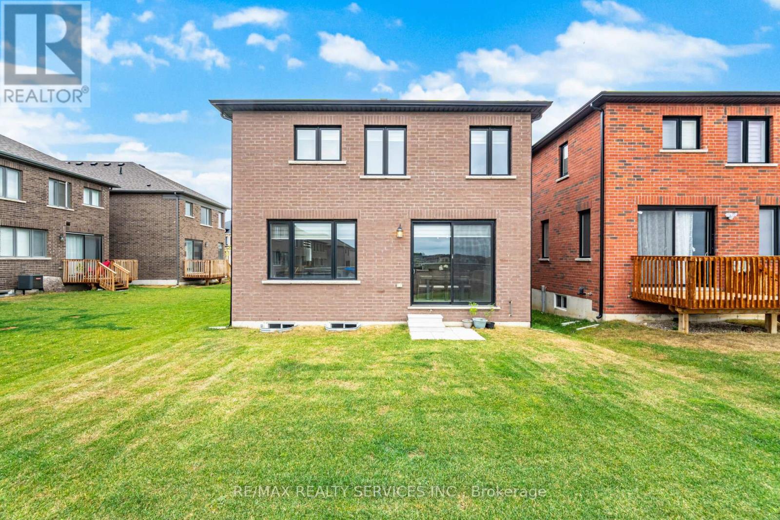 839 Sobeski Avenue, Woodstock, Ontario  N4T 0P2 - Photo 48 - X12428074