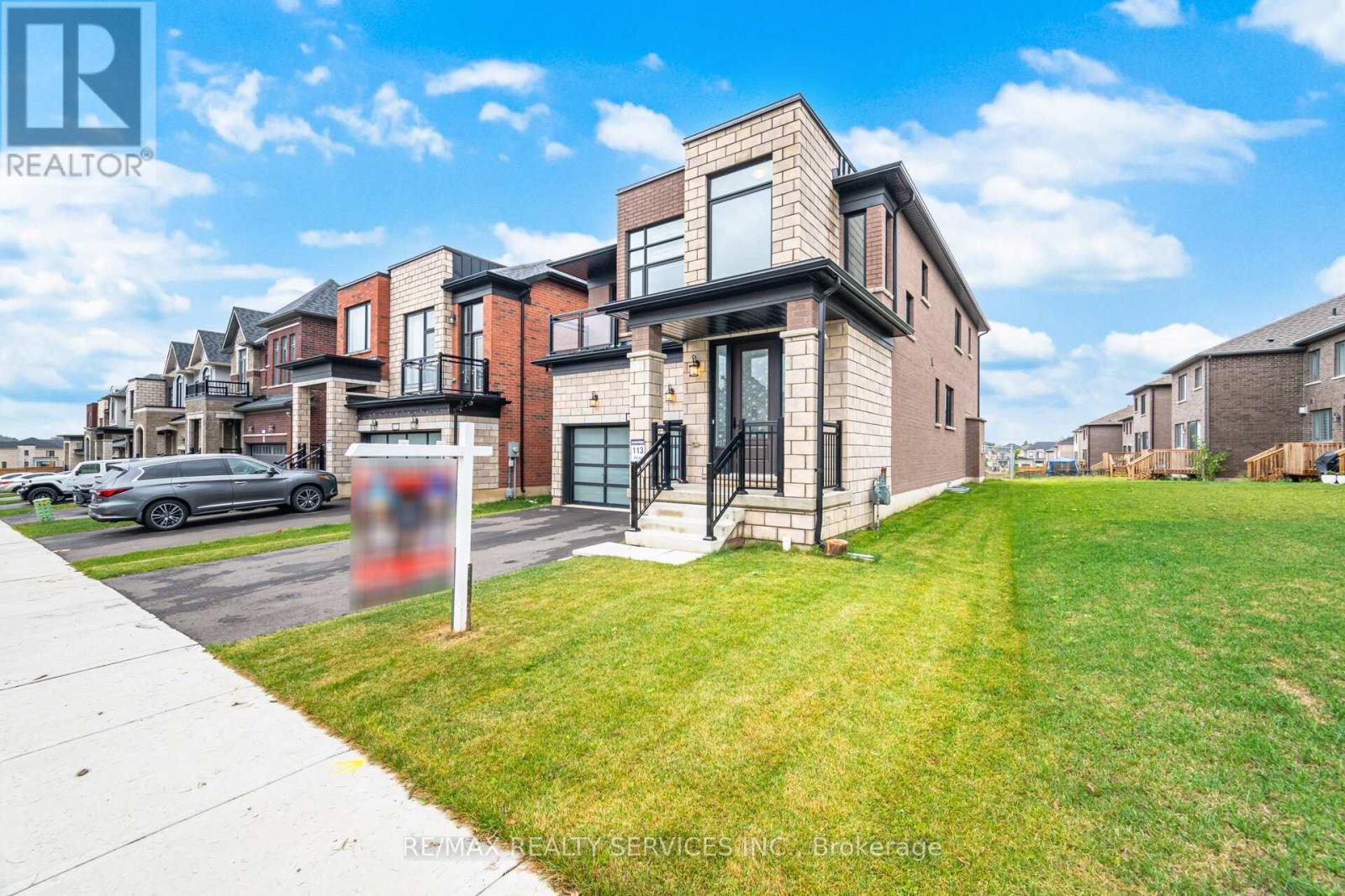 839 Sobeski Avenue, Woodstock, Ontario  N4T 0P2 - Photo 5 - X12428074
