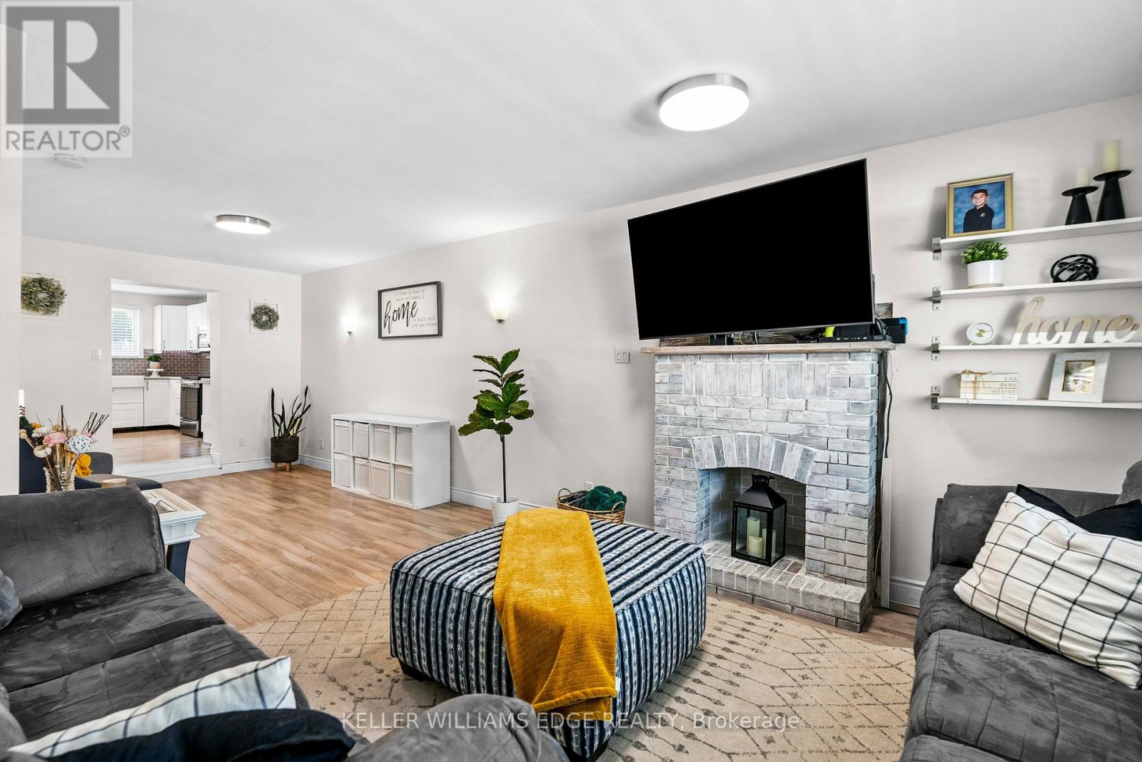 55 East 22nd Street, Hamilton, Ontario  L8V 2V4 - Photo 7 - X12428081