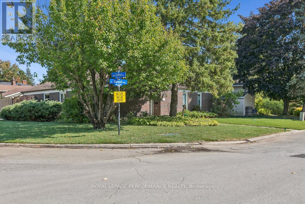 1932 Marquis Avenue, Ottawa, Ontario  K1J 8J2 - Photo 4 - X12313572