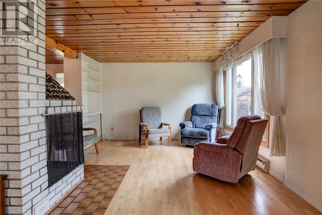 39 Salminen Road, Whitefish, Ontario  P0M 3E0 - Photo 3 - 2124907