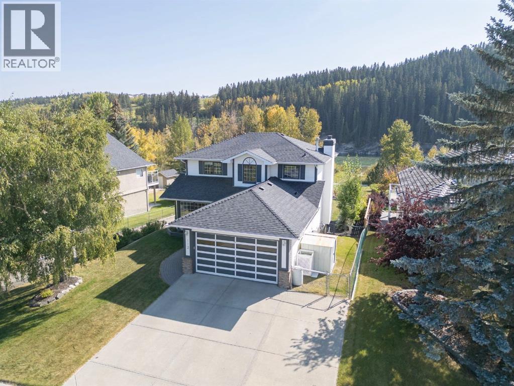 112 Riverview Circle, Cochrane, Alberta  T4C 1K5 - Photo 2 - A2258426