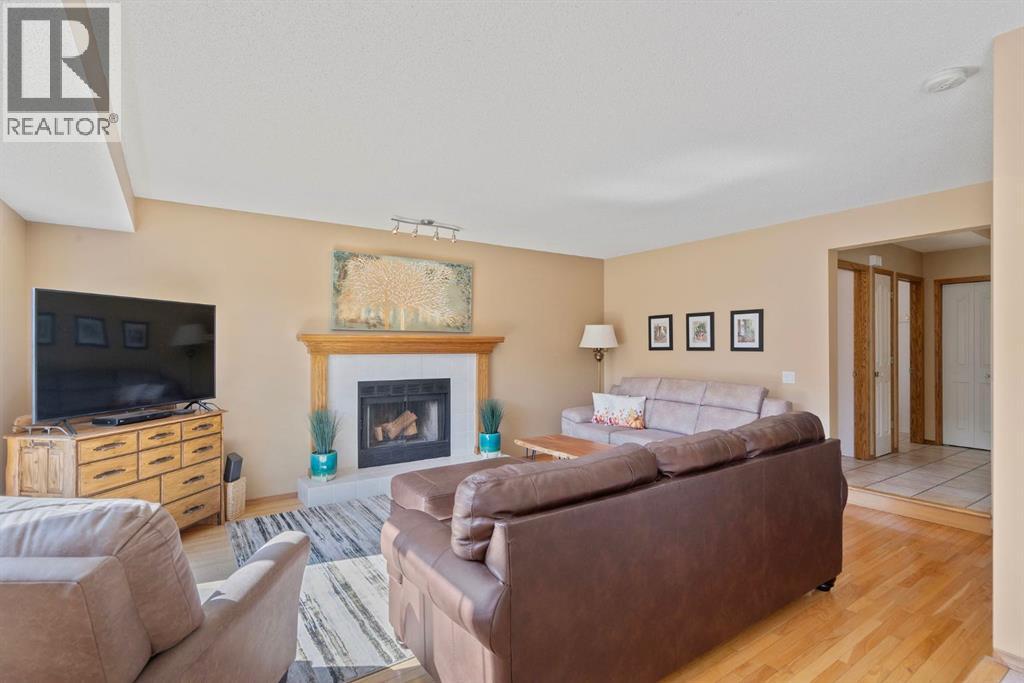 112 Riverview Circle, Cochrane, Alberta  T4C 1K5 - Photo 14 - A2258426