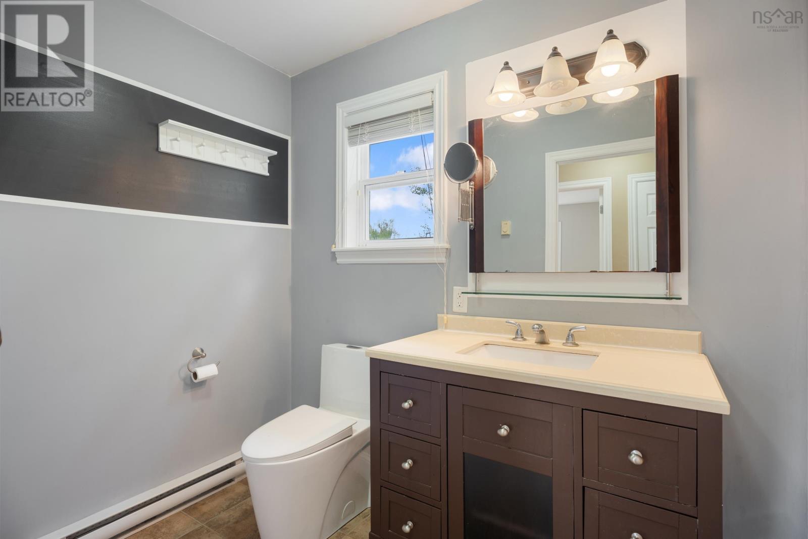 680 Hammonds Plains Road, Bedford, Nova Scotia  B4B 1A7 - Photo 14 - 202523688