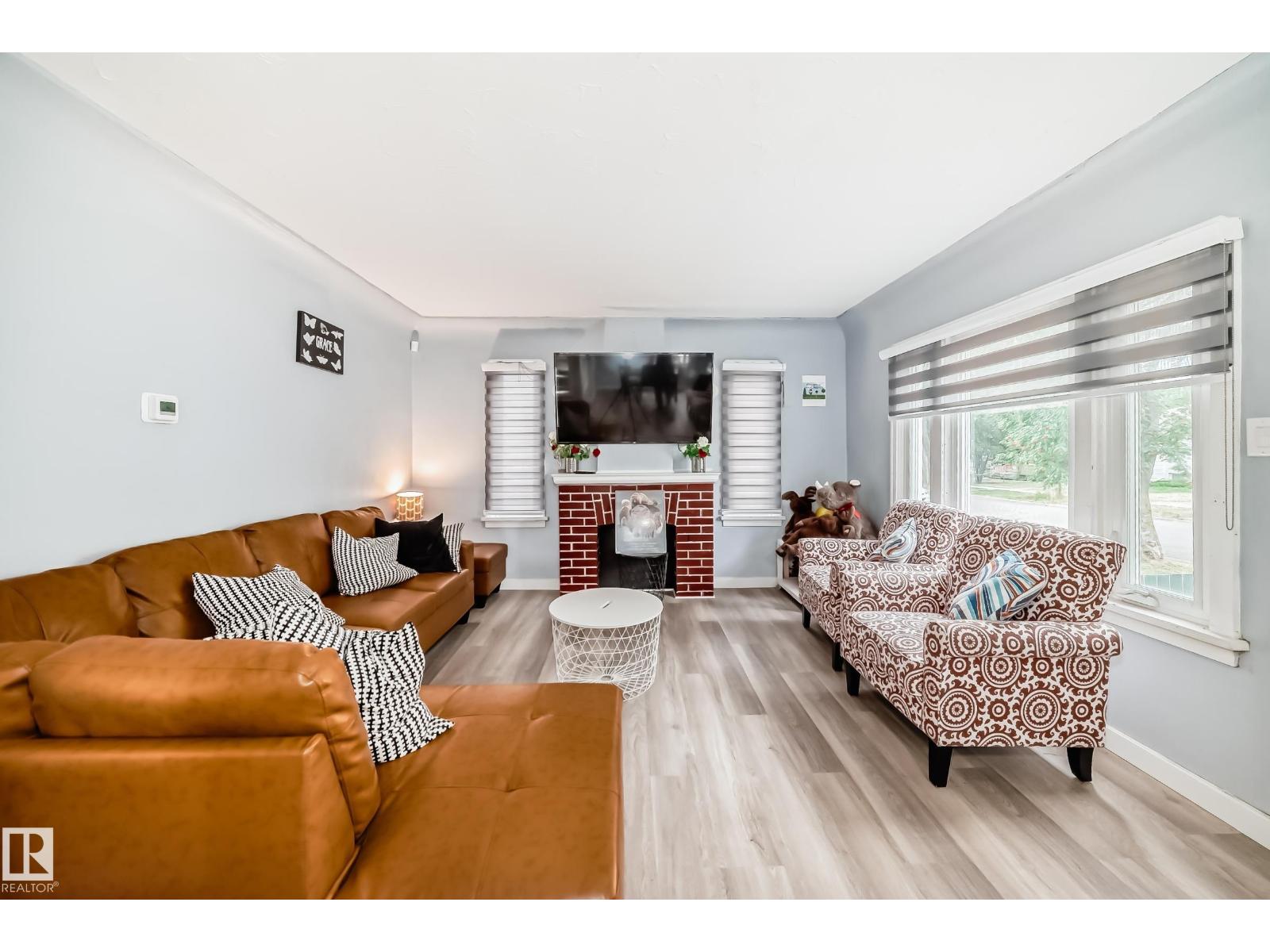 11951 77 St Nw Nw, Edmonton, Alberta  T5B 2G5 - Photo 4 - E4459620