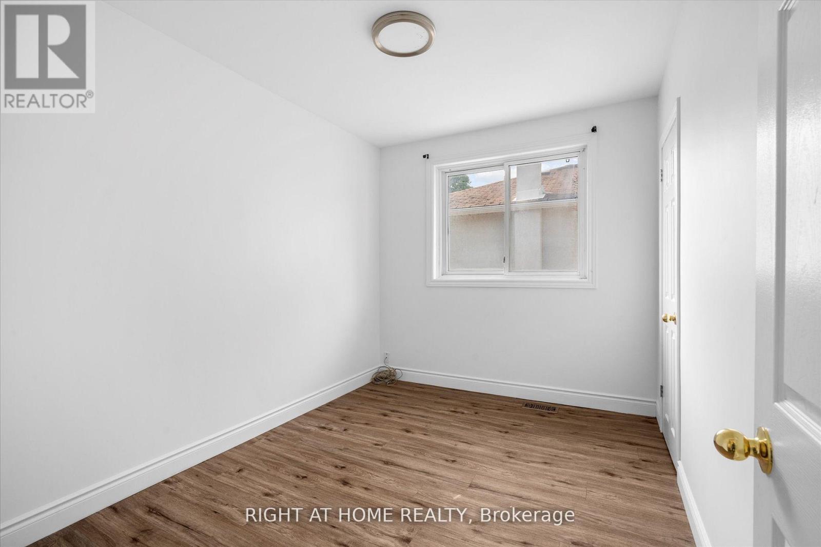 7 Tulloch Drive, Ajax, Ontario  L1S 2S3 - Photo 14 - E12428420