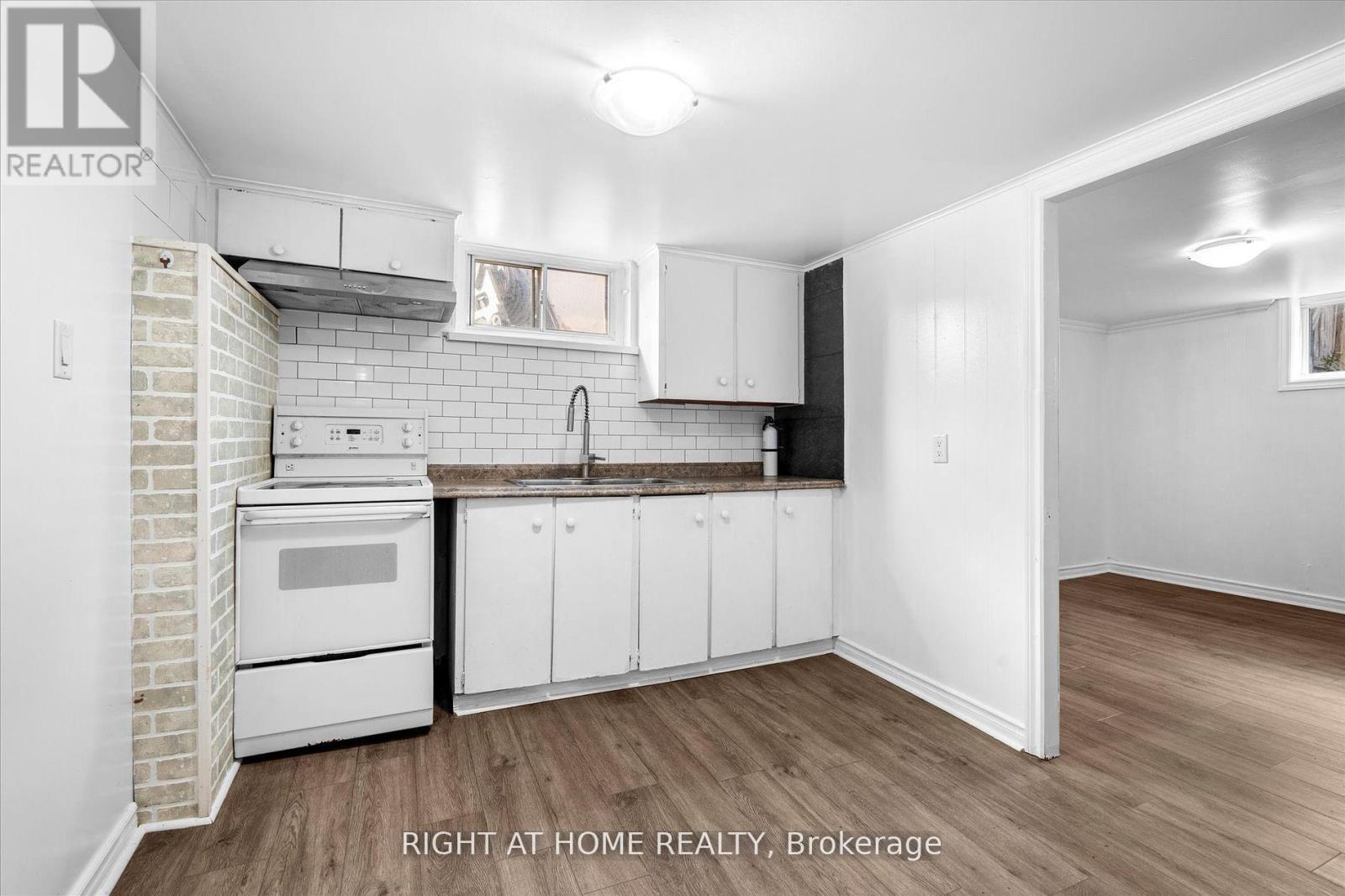 7 Tulloch Drive, Ajax, Ontario  L1S 2S3 - Photo 19 - E12428420
