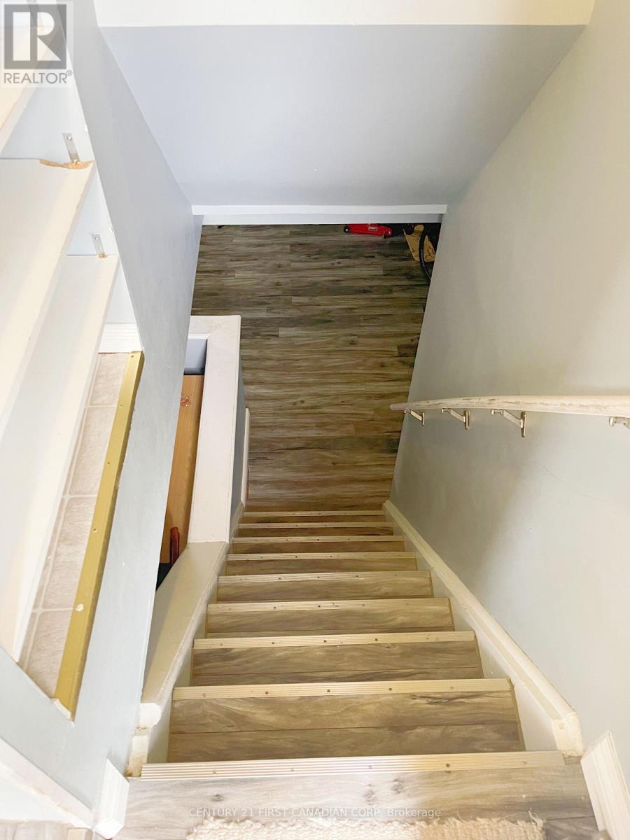175 Brunswick Avenue, London North, Ontario  N6G 3K6 - Photo 12 - X12428352