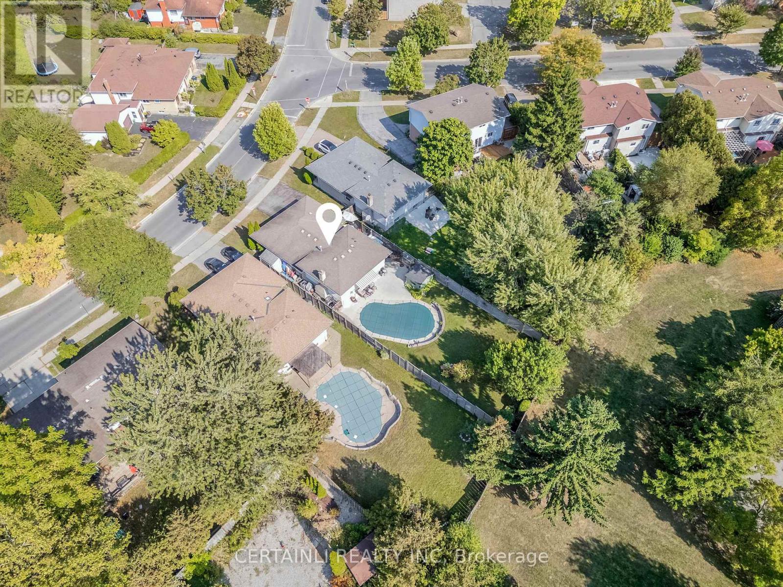 670 Chiddington Avenue, London South, Ontario  N6C 2W7 - Photo 2 - X12428355